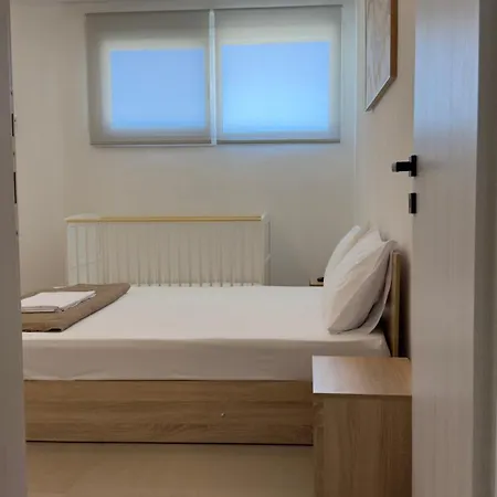 Апартаменты Vagias House *